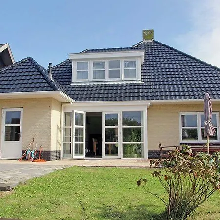 Holiday home Holiday Pettense Kust